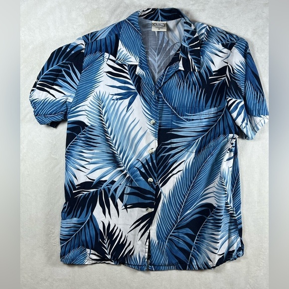 Go Barefoot Made in USA Size Medium Blue Hawaiian Print Men's Shirt - Picture 2 of 7